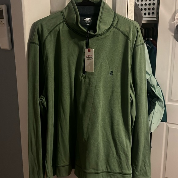 IZOD Quarter zip - Picture 1 of 1